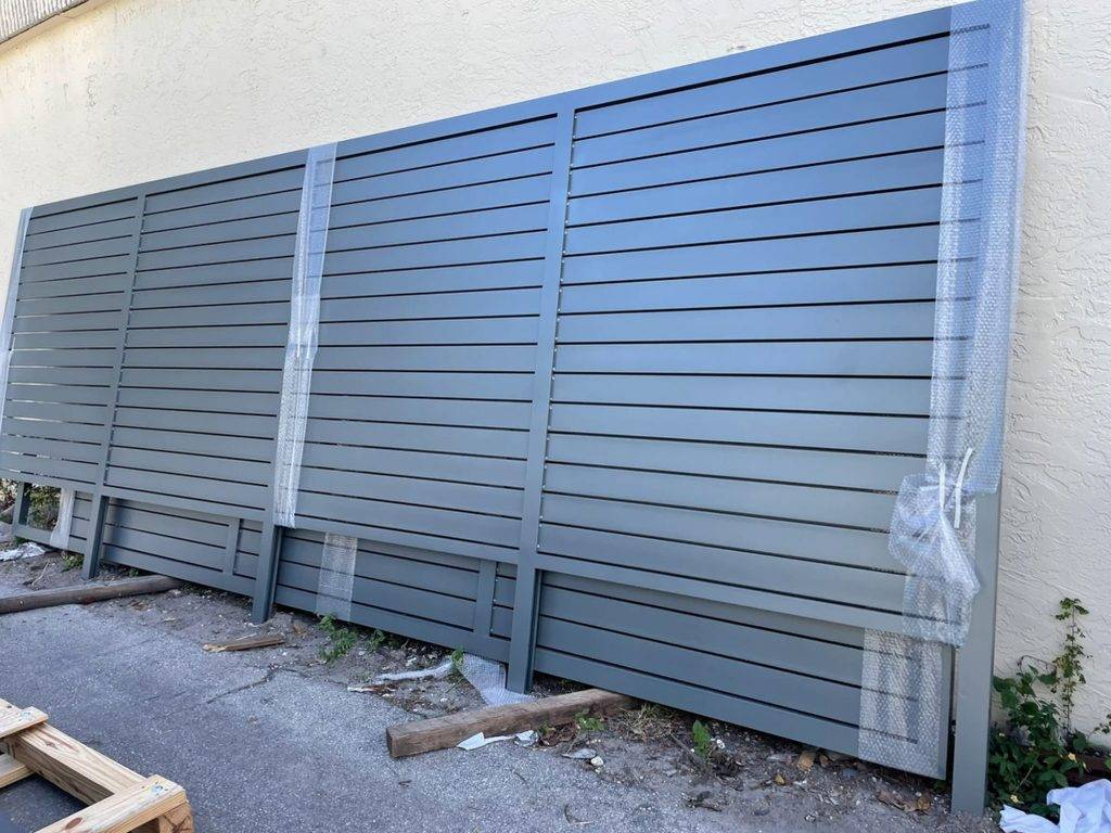 Aluminum Fence With Horizontal Panels