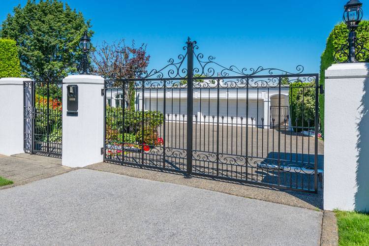 Repairing Custom Metal Gates